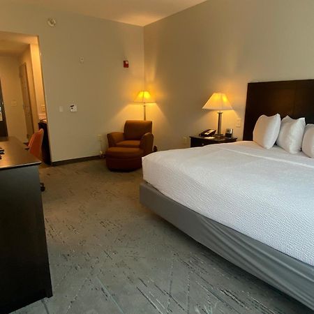 Wingate By Wyndham State Arena Raleigh/Cary Hotel Ngoại thất bức ảnh