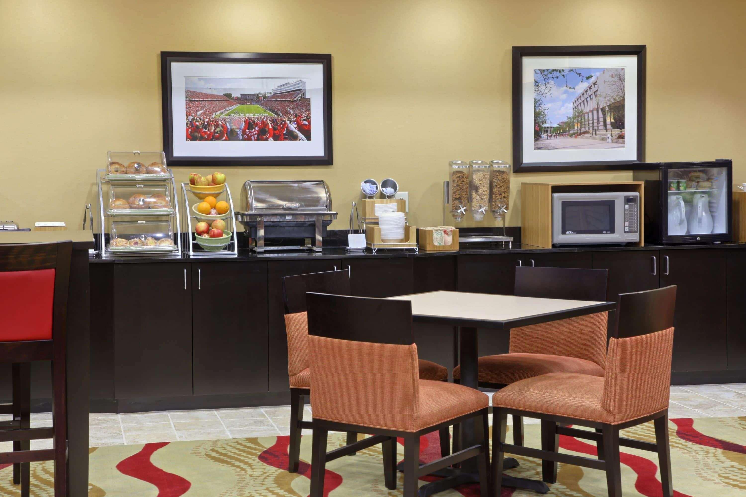 Wingate By Wyndham State Arena Raleigh/Cary Hotel Ngoại thất bức ảnh