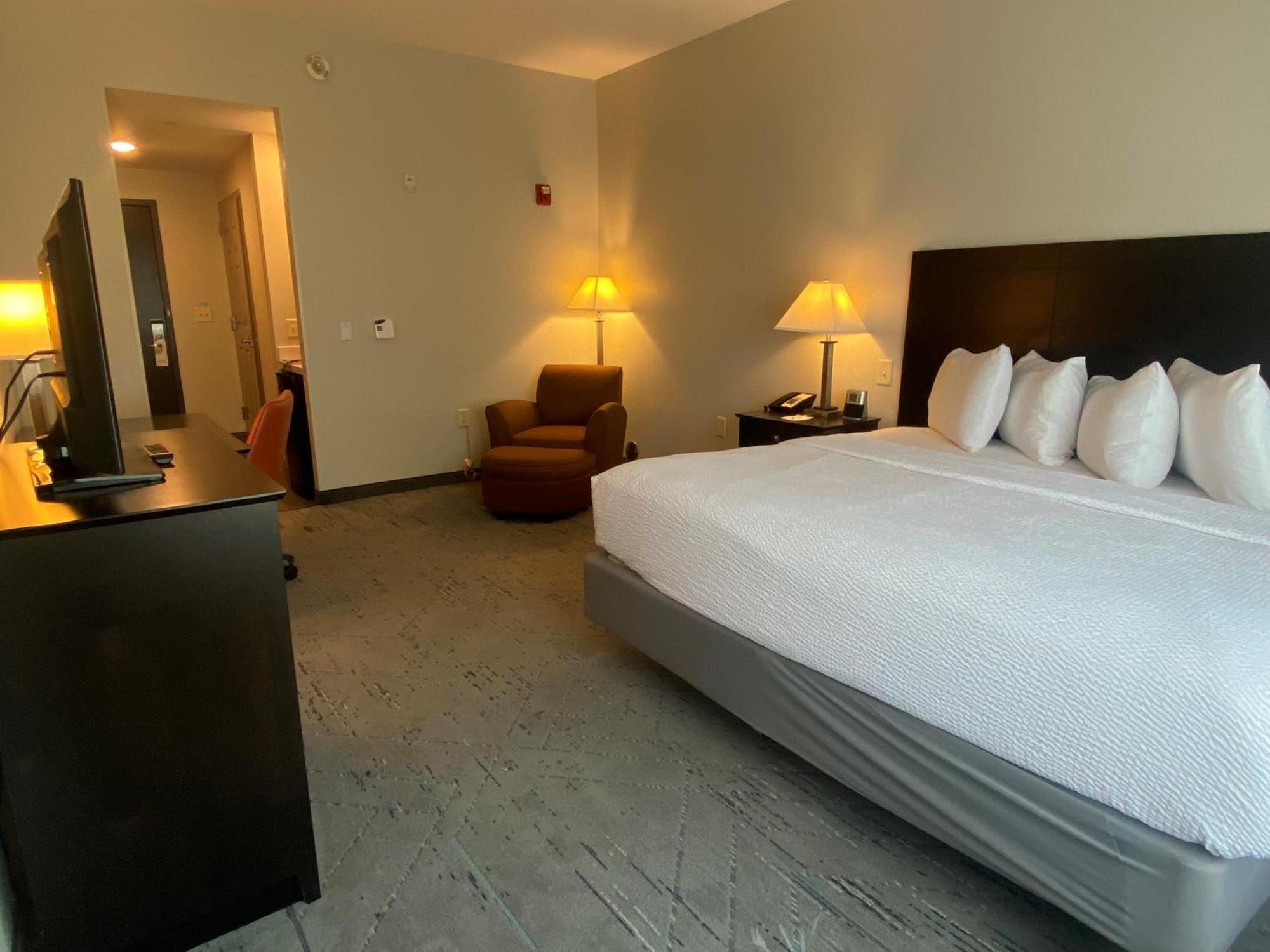Wingate By Wyndham State Arena Raleigh/Cary Hotel Ngoại thất bức ảnh