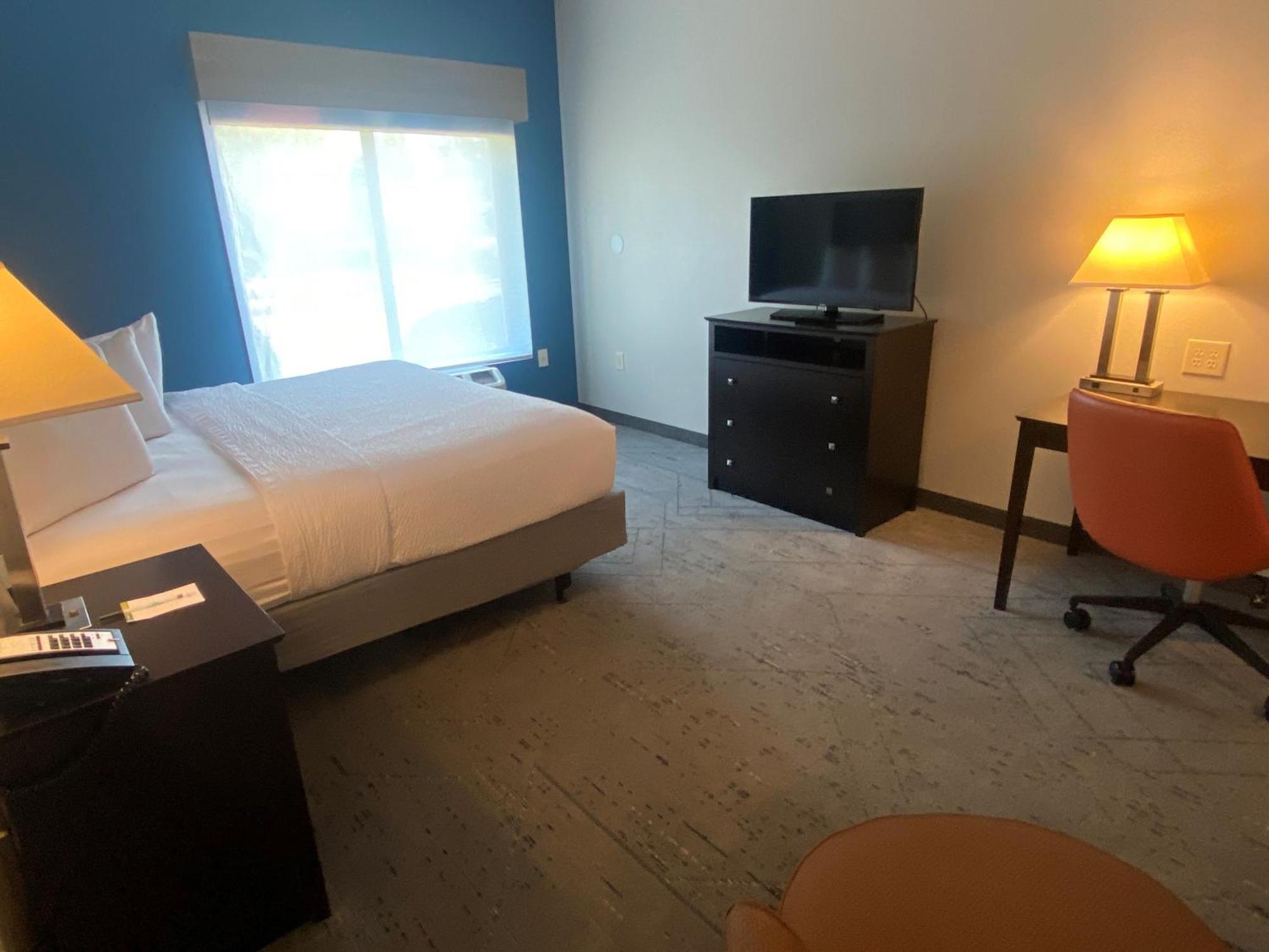 Wingate By Wyndham State Arena Raleigh/Cary Hotel Ngoại thất bức ảnh