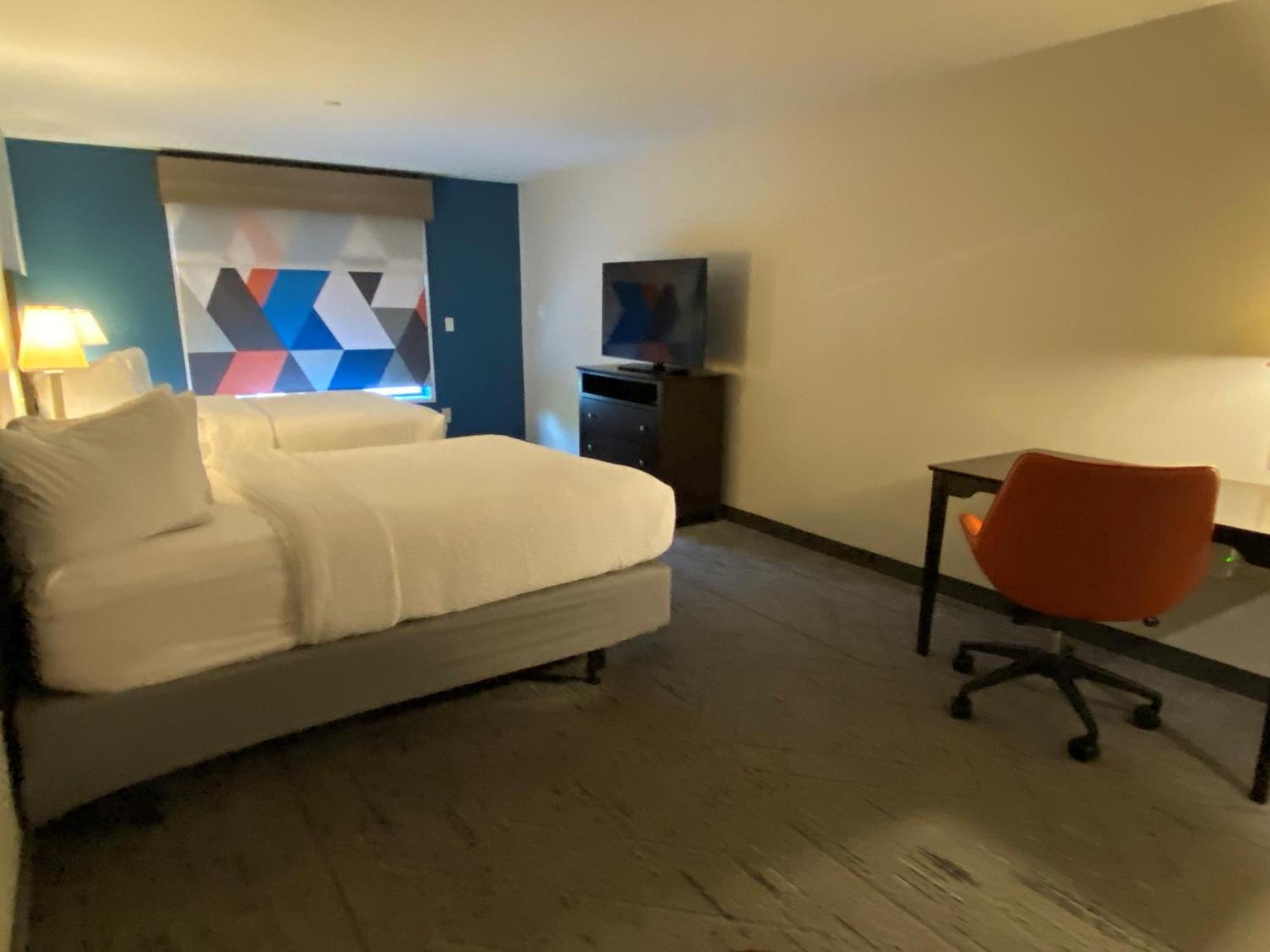 Wingate By Wyndham State Arena Raleigh/Cary Hotel Ngoại thất bức ảnh