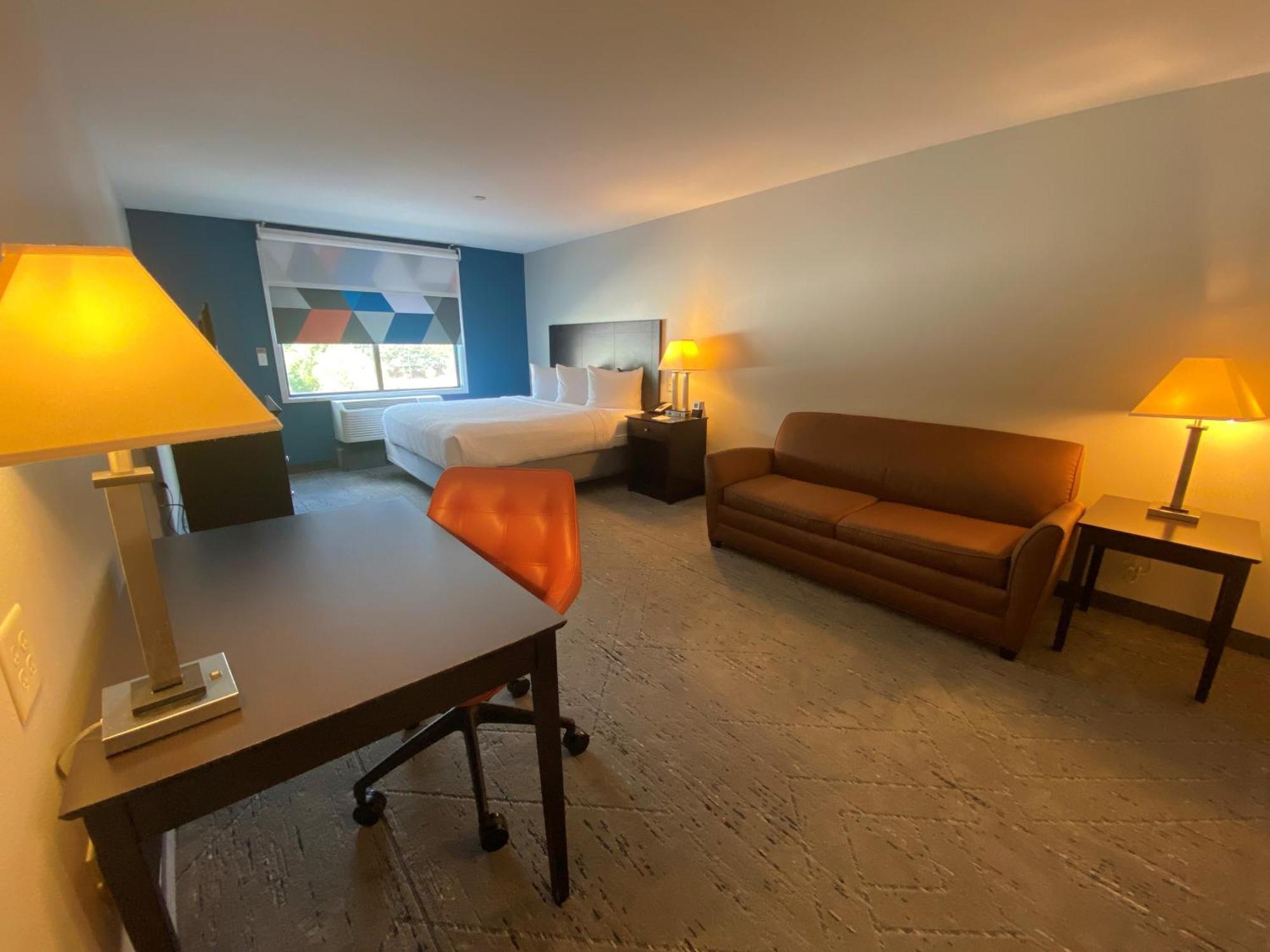 Wingate By Wyndham State Arena Raleigh/Cary Hotel Ngoại thất bức ảnh