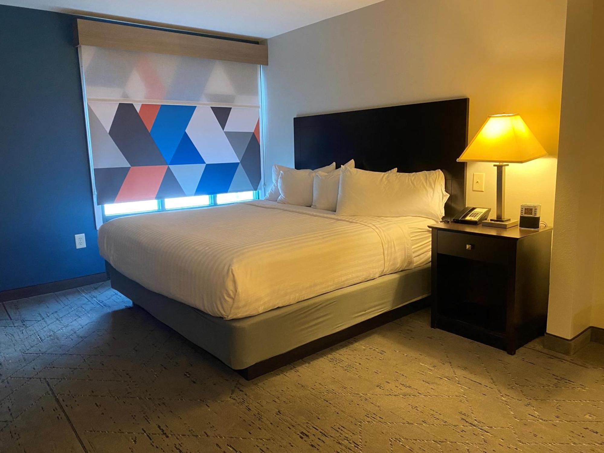 Wingate By Wyndham State Arena Raleigh/Cary Hotel Ngoại thất bức ảnh