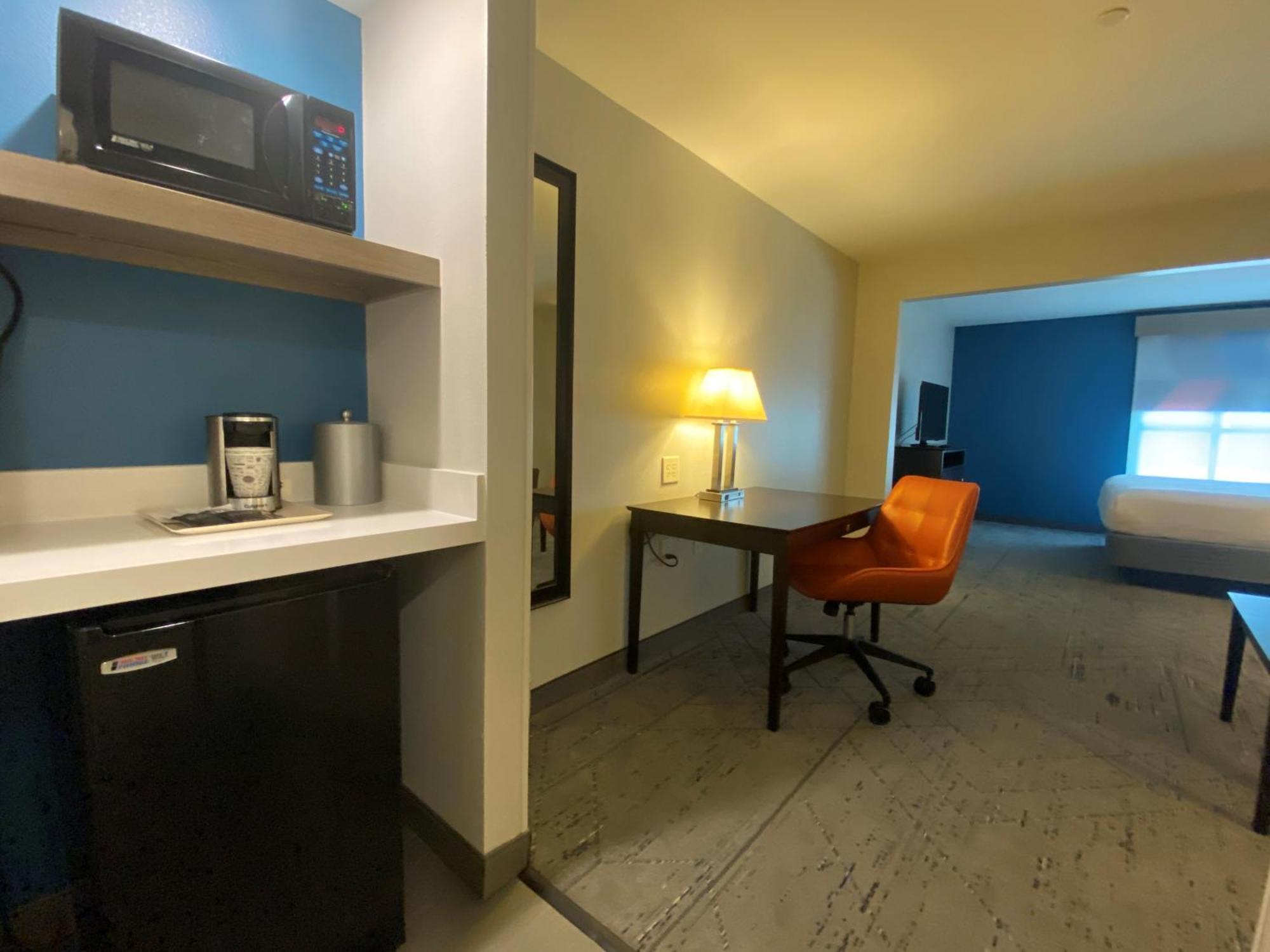Wingate By Wyndham State Arena Raleigh/Cary Hotel Ngoại thất bức ảnh