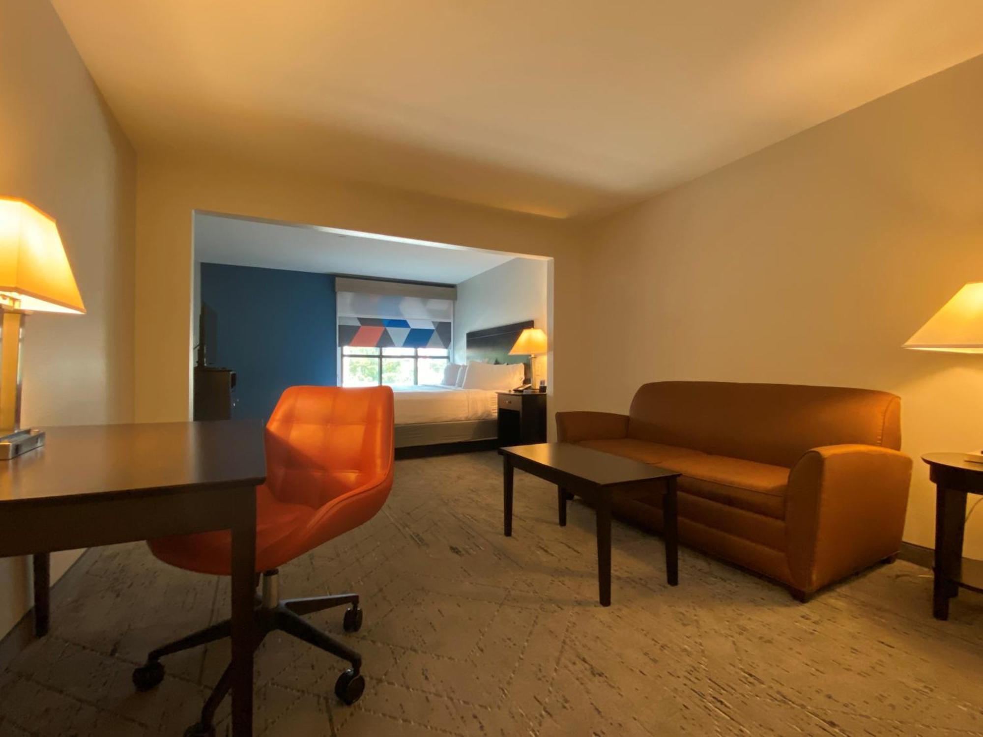 Wingate By Wyndham State Arena Raleigh/Cary Hotel Ngoại thất bức ảnh