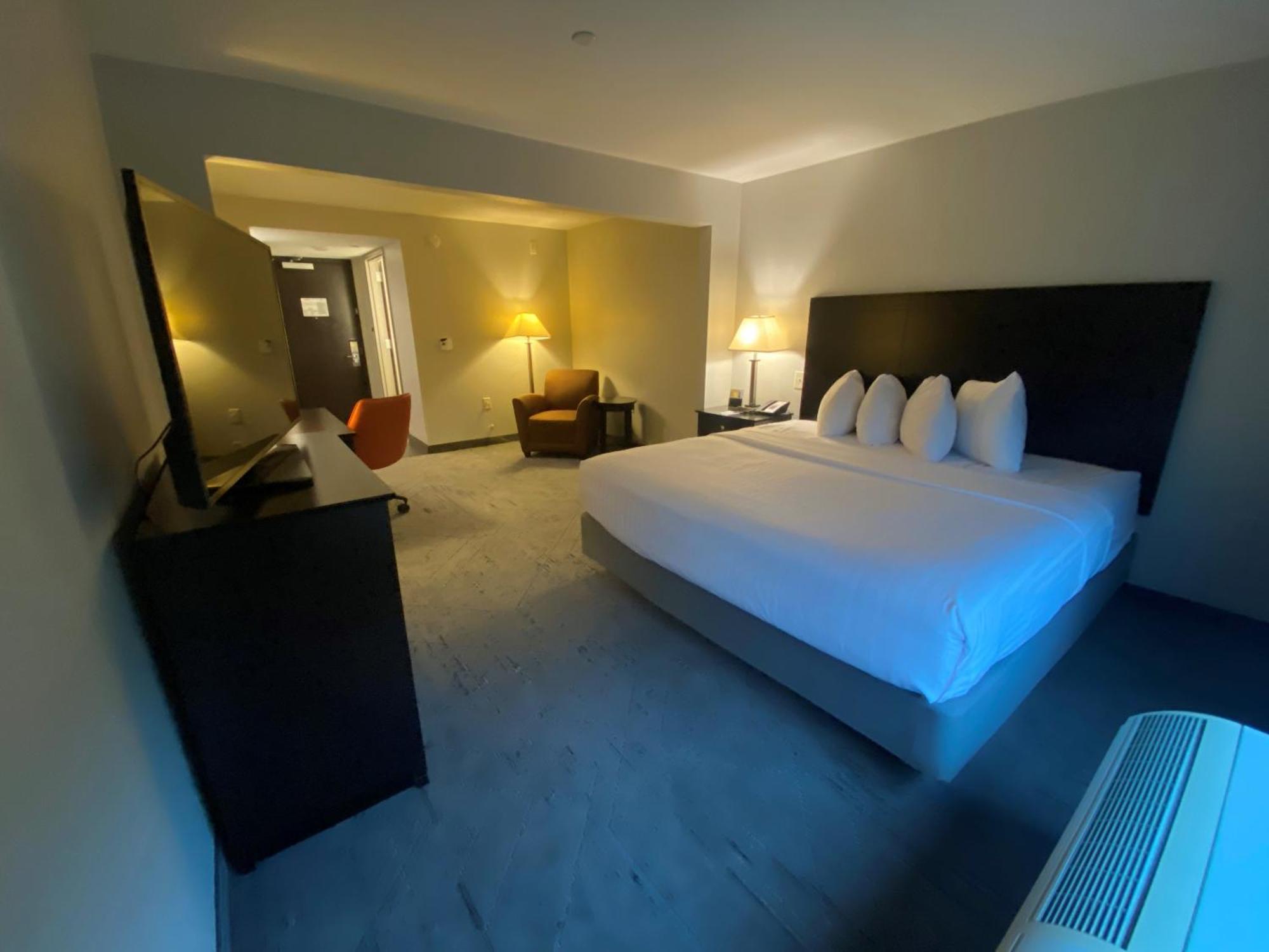 Wingate By Wyndham State Arena Raleigh/Cary Hotel Ngoại thất bức ảnh