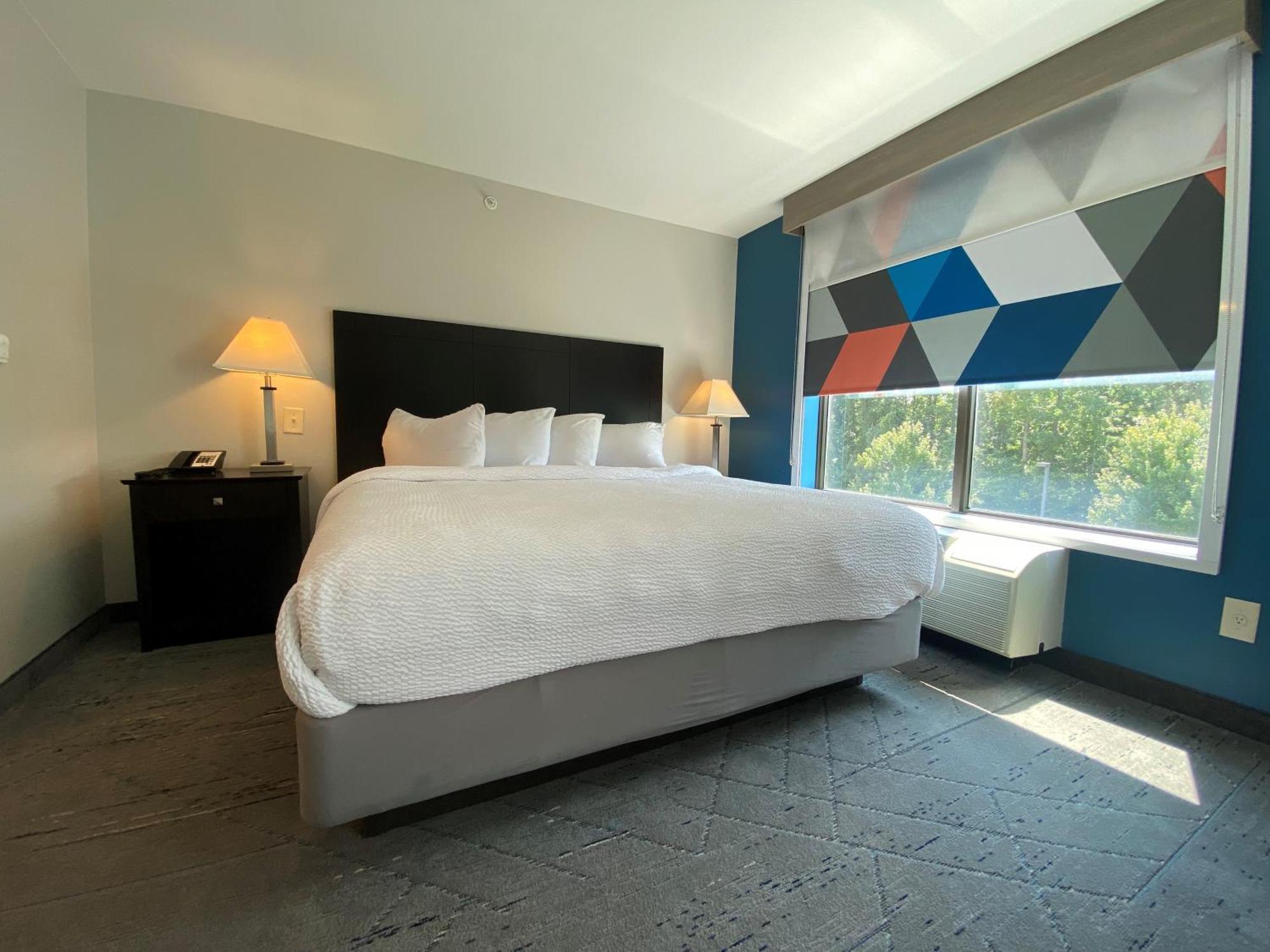 Wingate By Wyndham State Arena Raleigh/Cary Hotel Ngoại thất bức ảnh