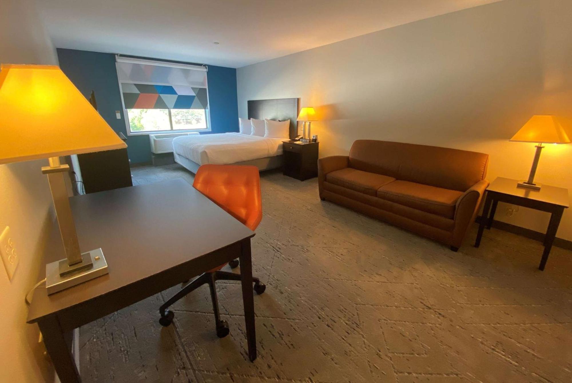 Wingate By Wyndham State Arena Raleigh/Cary Hotel Ngoại thất bức ảnh
