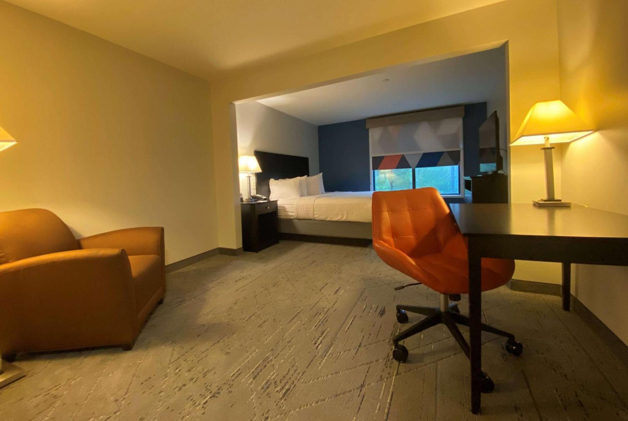 Wingate By Wyndham State Arena Raleigh/Cary Hotel Ngoại thất bức ảnh