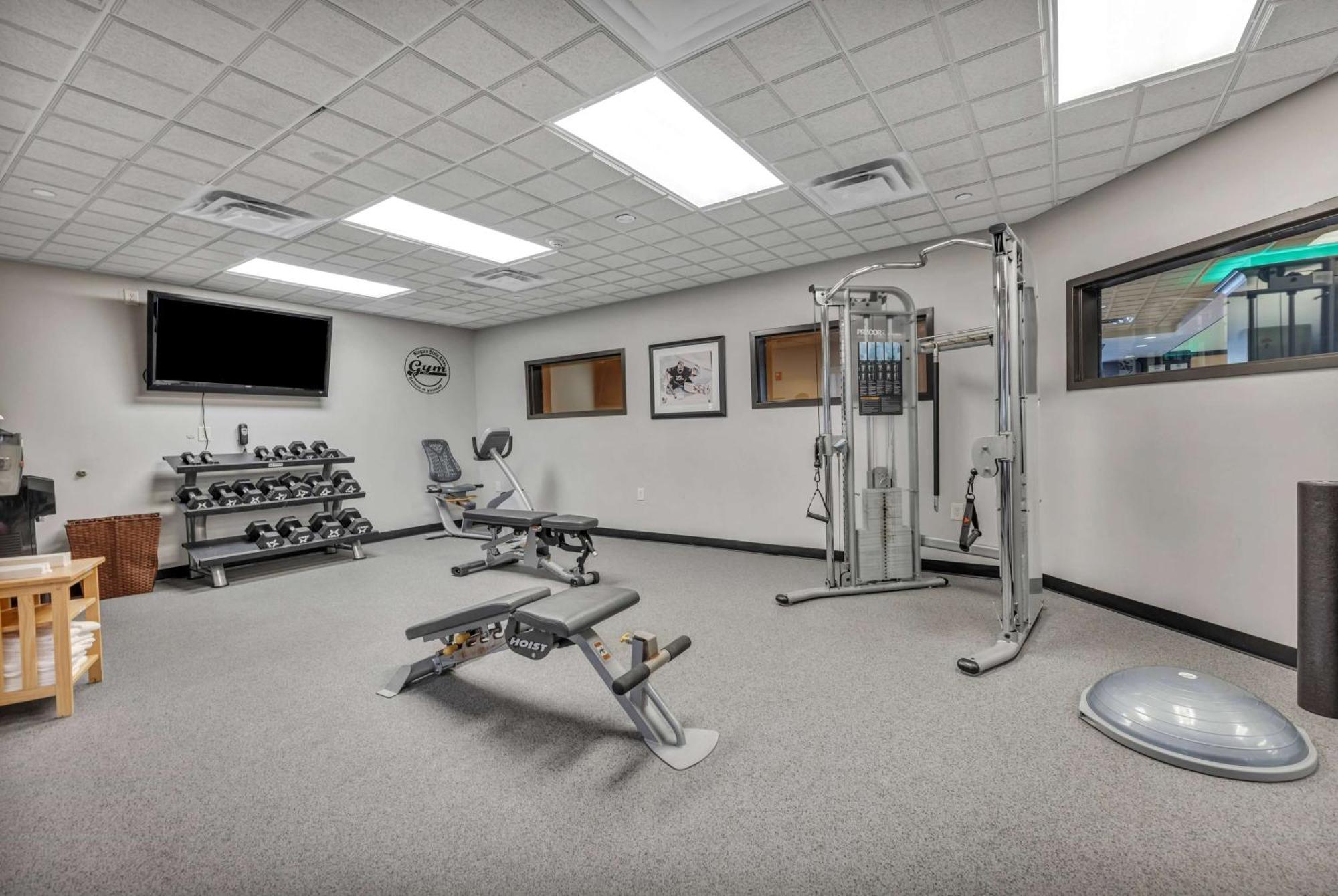 Wingate By Wyndham State Arena Raleigh/Cary Hotel Ngoại thất bức ảnh