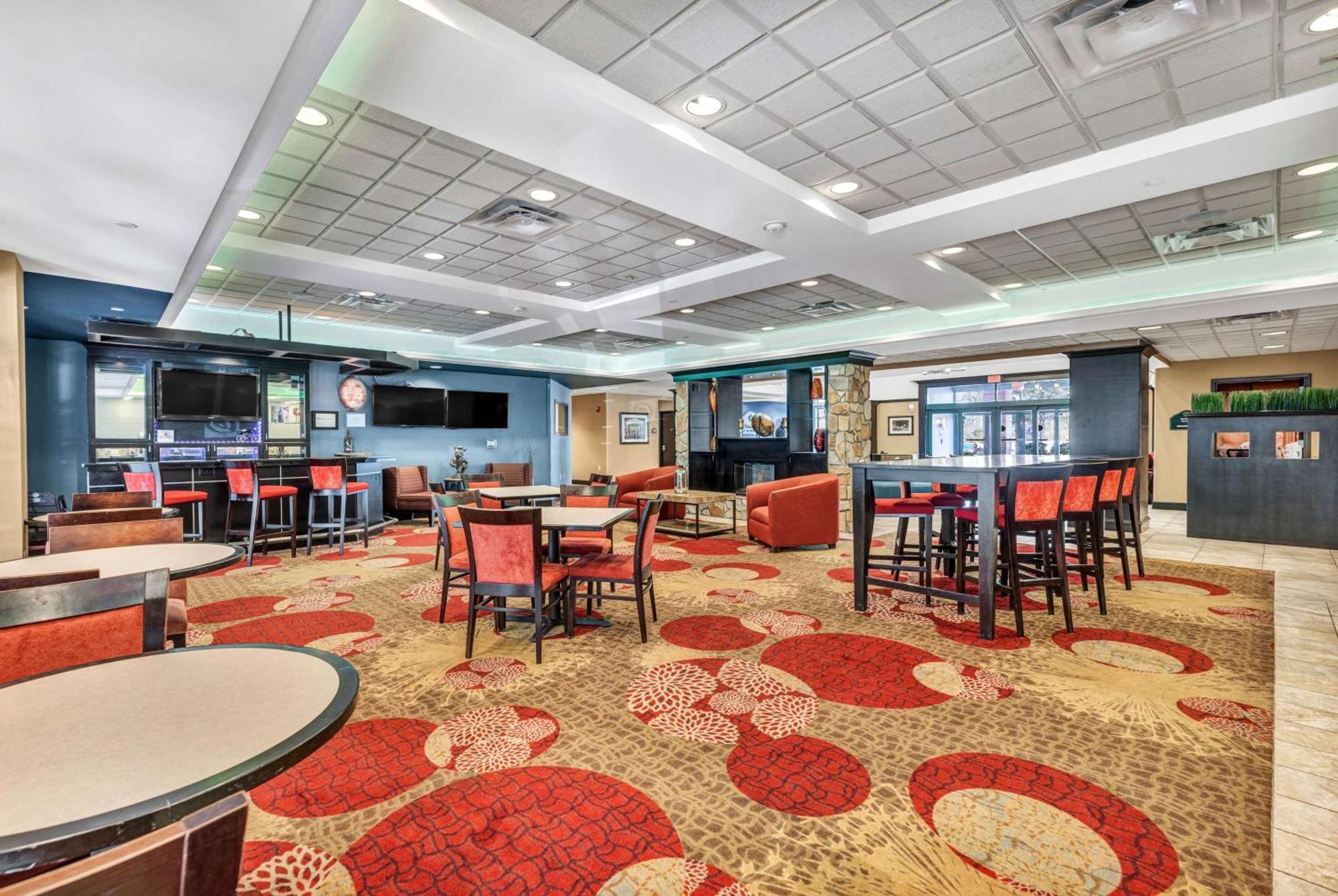 Wingate By Wyndham State Arena Raleigh/Cary Hotel Ngoại thất bức ảnh