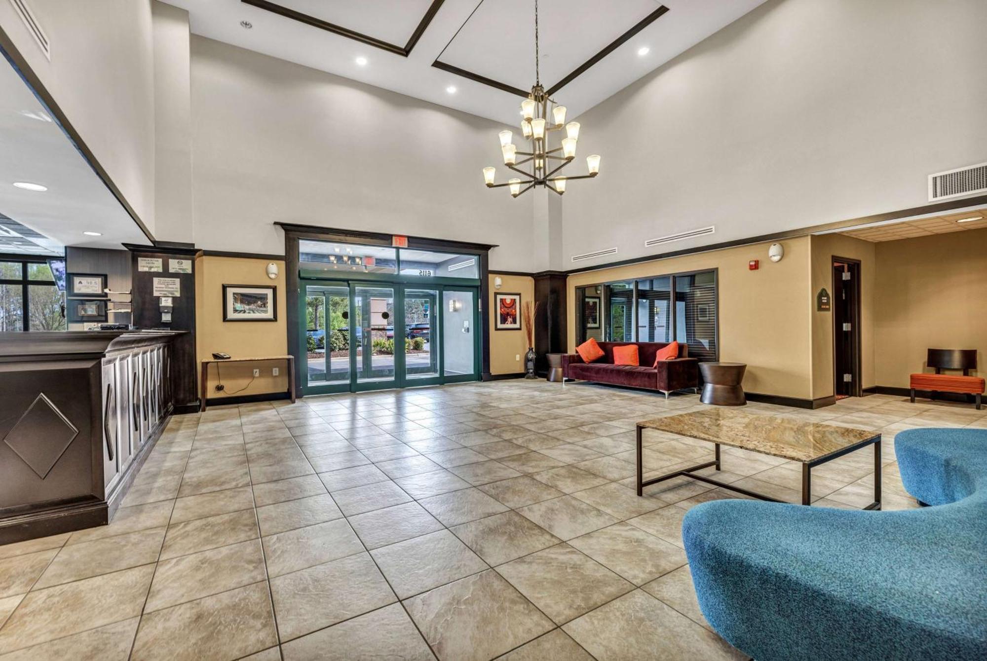 Wingate By Wyndham State Arena Raleigh/Cary Hotel Ngoại thất bức ảnh